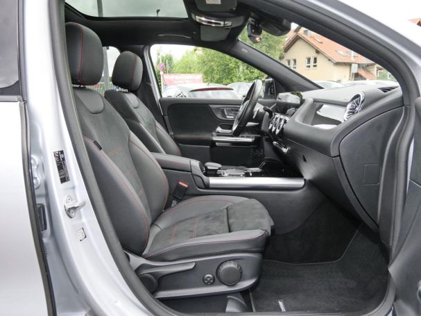 Mercedes-Benz GLA 250 e AMG Night Distronic Head-Up 360°