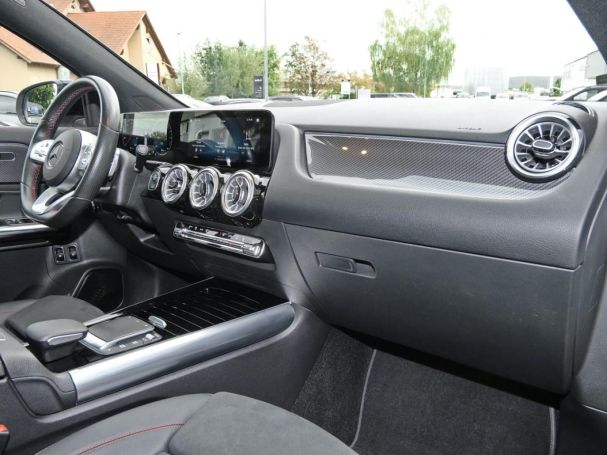 Mercedes-Benz GLA 250 e AMG Night Distronic Head-Up 360?