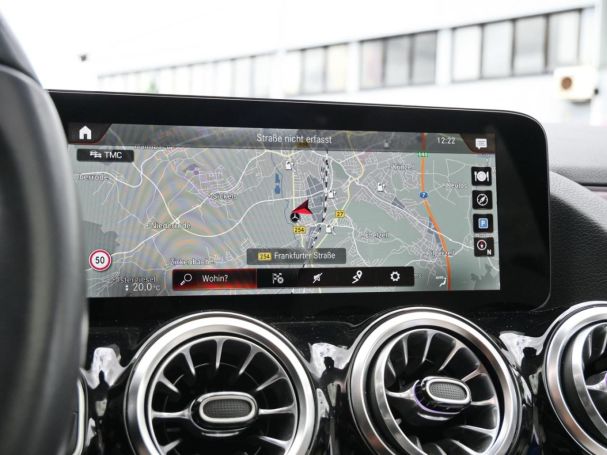 Mercedes-Benz GLA 250 e Progressive Night Panorama Easy-P 360?