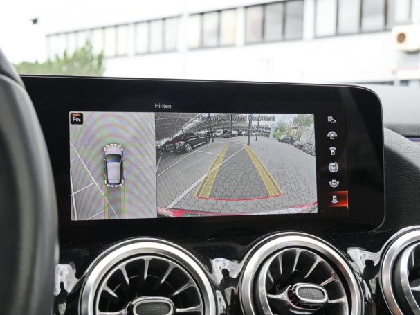 Mercedes-Benz GLA 250 e Progressive Night Panorama Easy-P 360?