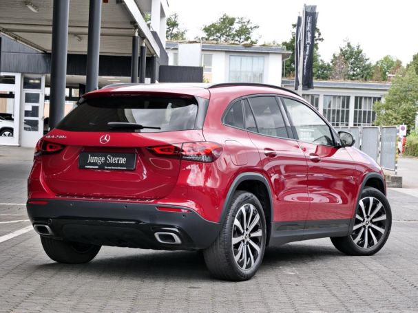 Mercedes-Benz GLA 250 e Progressive Night Panorama Easy-P 360?