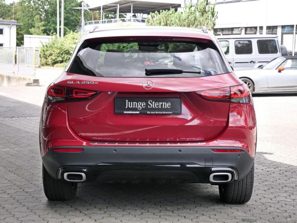 Mercedes-Benz GLA 250 e Progressive Night Panorama Easy-P 360?