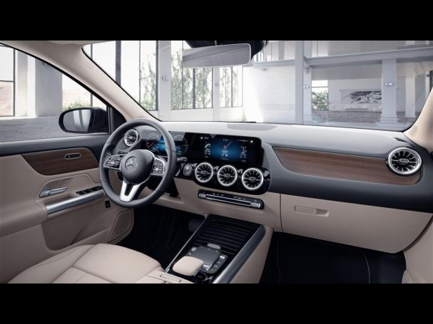Mercedes-Benz GLA 250 e Progressive Night Panorama Easy-P 360?