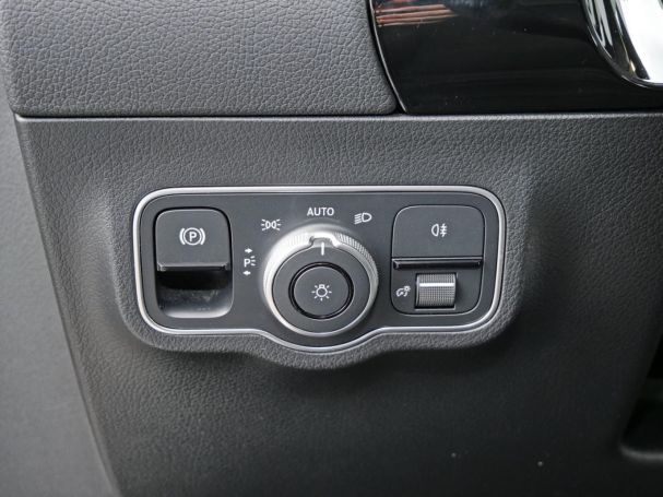 Mercedes-Benz GLA 250 e AMG Night Panorama Distronic 360° HUD