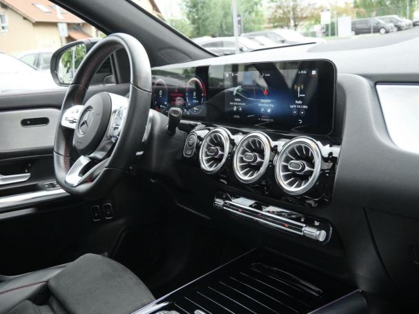 Mercedes-Benz GLA 250 e AMG Night Panorama Distronic 360° HUD