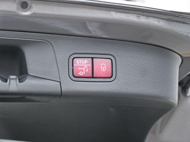 Mercedes-Benz GLA 250 e AMG Night Panorama Distronic 360° HUD