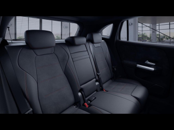 Mercedes-Benz GLA 250 e AMG Night Panorama Distronic 360? HUD