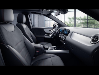 Mercedes-Benz GLA 250 e AMG Night Panorama Distronic 360° HUD