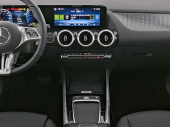 Mercedes-Benz GLA 250 e Progressive Kamera Easy-Pack Spiegel-P