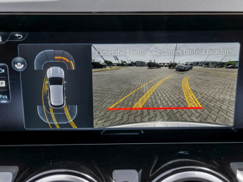 Mercedes-Benz GLA 250 e Progressive Kamera Easy-Pack Spiegel-P