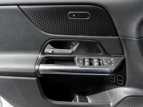 Mercedes-Benz GLA 250 e Progressive Kamera Easy-Pack Spiegel-P