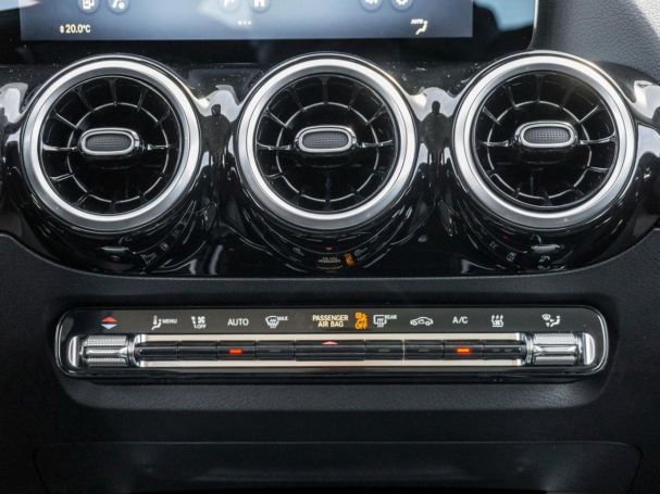 Mercedes-Benz GLA 250 e Progressive Kamera Easy-Pack Spiegel-P