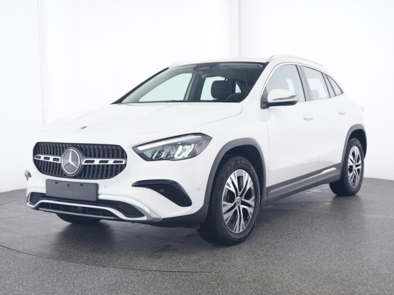 Mercedes-Benz GLA 250 e Progressive Kamera Easy-Pack Spiegel-P