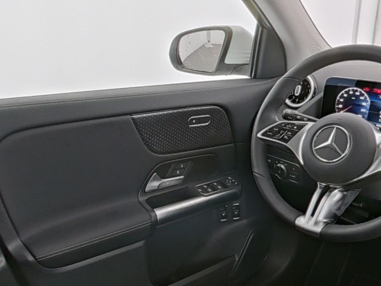 Mercedes-Benz GLA 250 e Progressive Kamera Easy-Pack Spiegel-P