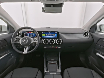Mercedes-Benz GLA 250 e Progressive Kamera Easy-Pack Spiegel-P