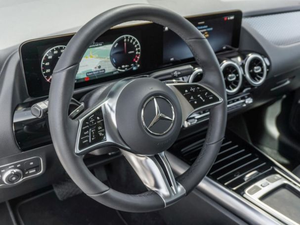 Mercedes-Benz GLA 250 e Progressive Kamera Easy-Pack Spiegel-P