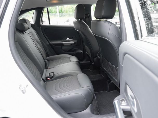 Mercedes-Benz GLA 250 e Progressive Navi Kamera AHK Totwinkel