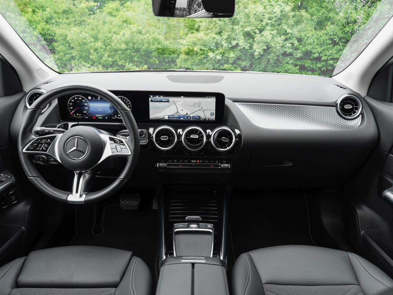 Mercedes-Benz GLA 250 e Progressive Navi Kamera AHK Totwinkel