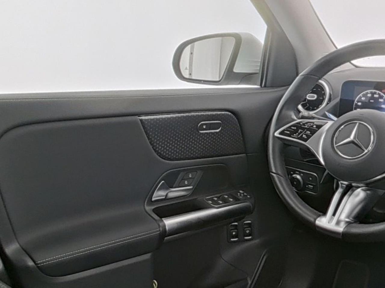 Mercedes-Benz GLA 250 e Progressive Navi Kamera AHK Totwinkel