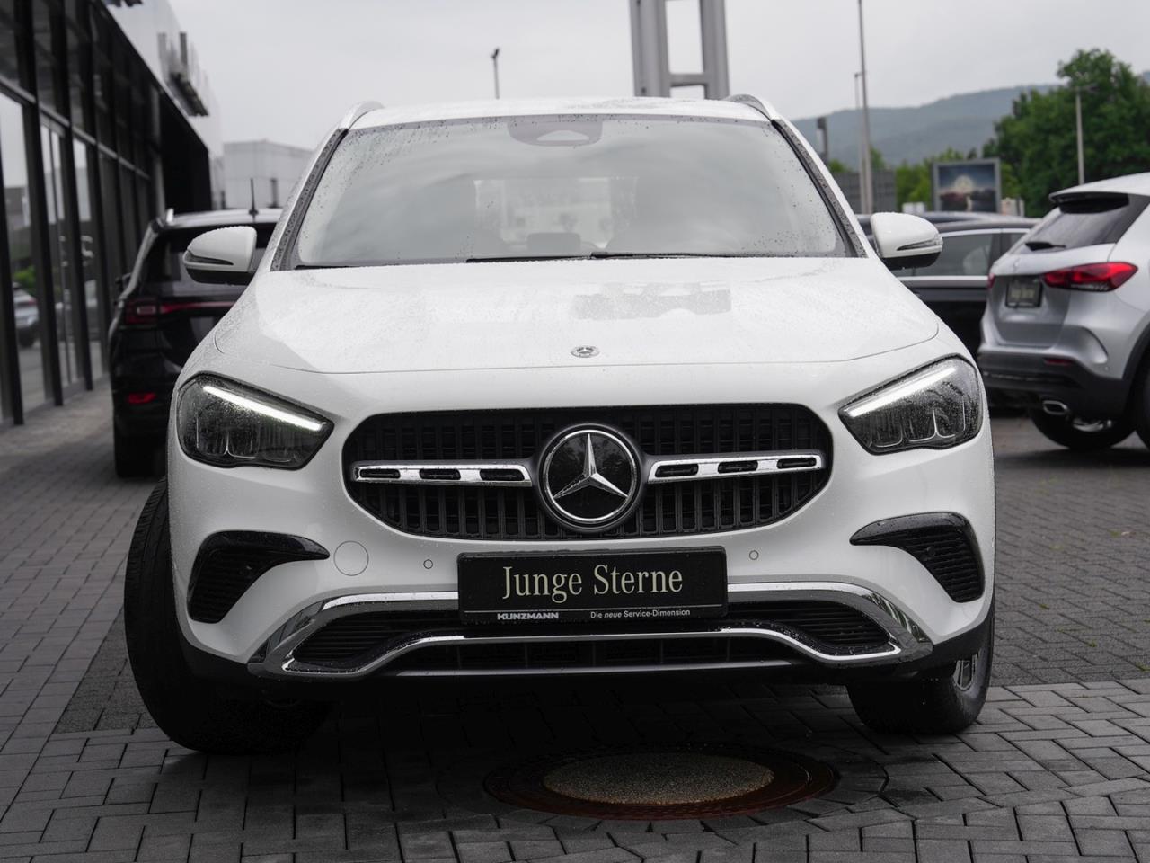 Mercedes-Benz GLA 250 e Progressive Navi Kamera AHK Totwinkel