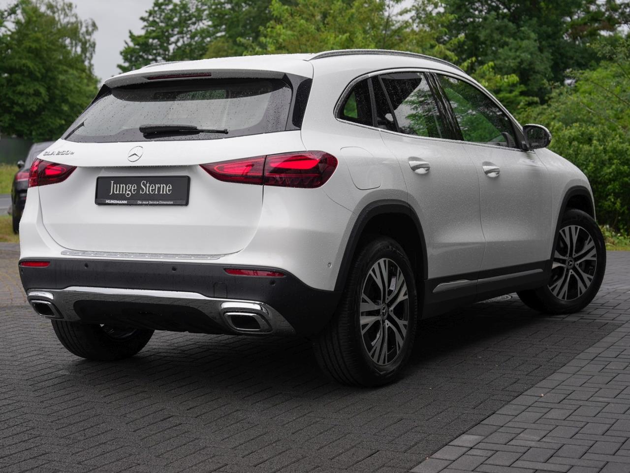 Mercedes-Benz GLA 250 e Progressive Navi Kamera AHK Totwinkel