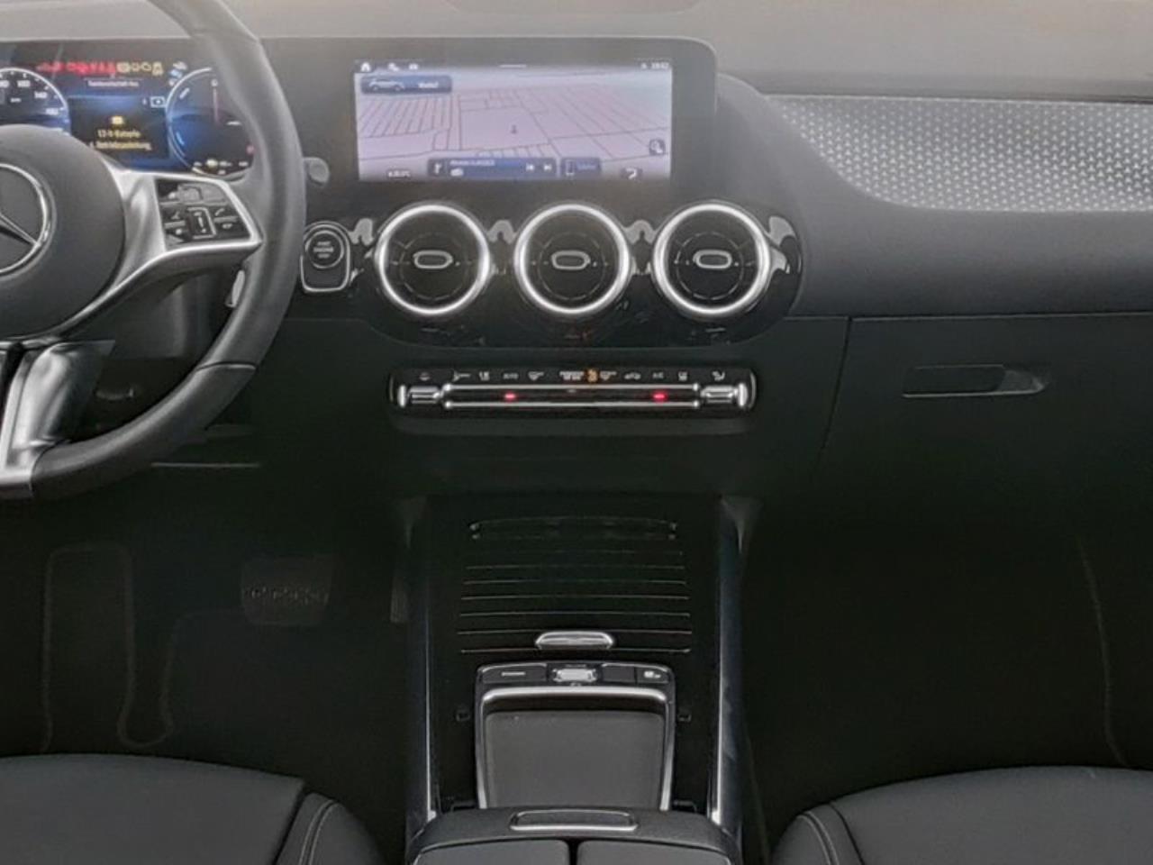 Mercedes-Benz GLA 250 e Progressive Navi Kamera AHK Totwinkel