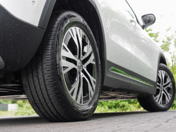 Mercedes-Benz GLA 250 e Progressive Navi Kamera AHK Totwinkel