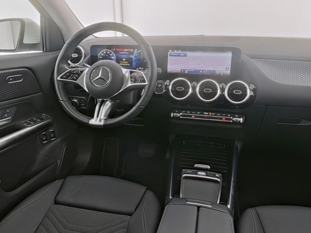 Mercedes-Benz GLA 250 e Progressive Navi Kamera AHK Totwinkel