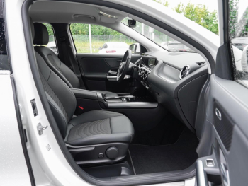 Mercedes-Benz GLA 250 e Progressive Navi Kamera AHK Totwinkel