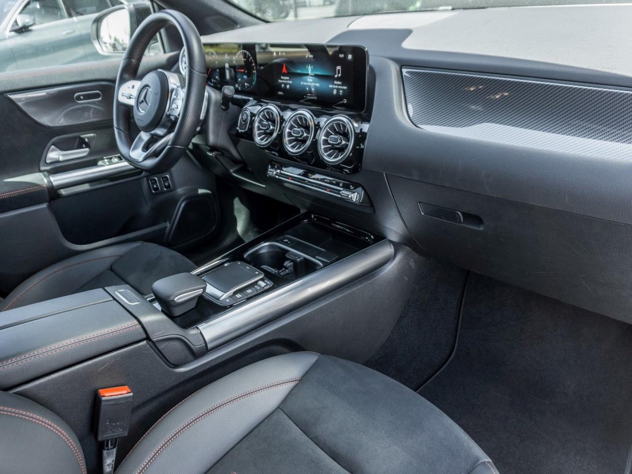 Mercedes-Benz GLA 250 e AMG Night MBUXNavi+ Kamera Easy-Pack