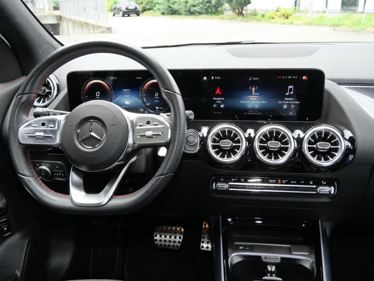 Mercedes-Benz GLA 250 e AMG Night MBUX Navi+ Kamera AHK