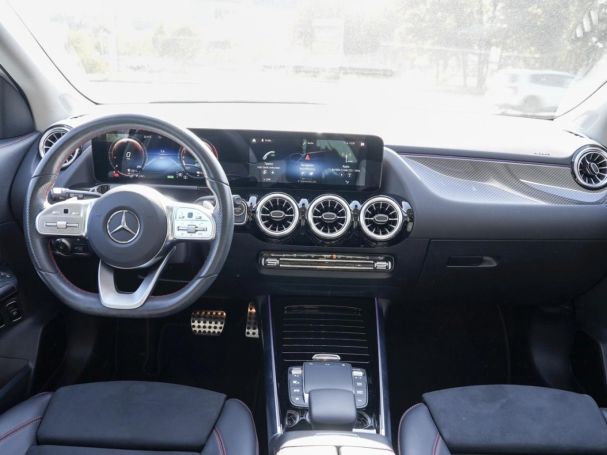 Mercedes-Benz GLA 250 e AMG Night Panorama AHK Kamera Totwinkel