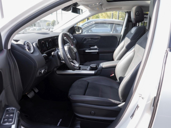 Mercedes-Benz GLA 250 e AMG Night Panorama AHK Kamera Totwinkel