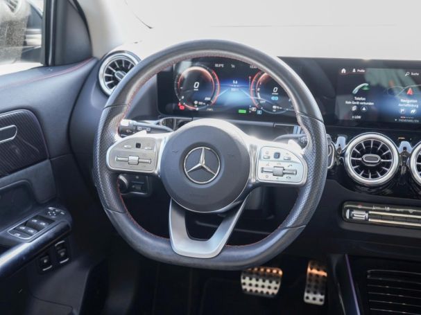 Mercedes-Benz GLA 250 e AMG Night Panorama AHK Kamera Totwinkel