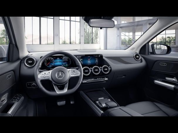 Mercedes-Benz GLA 250 e AMG MBUXNavi+ Panorama Kamera AHK