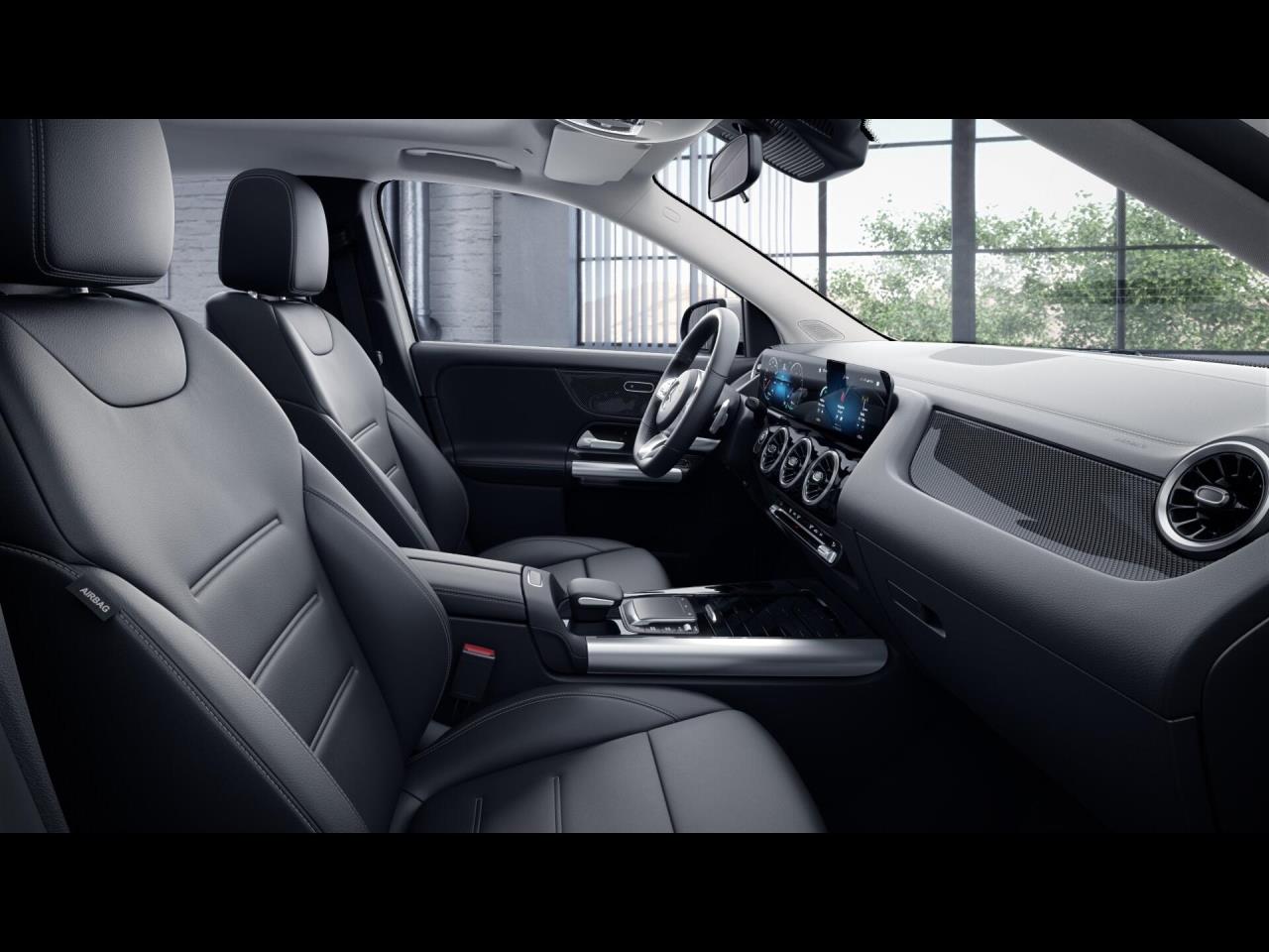 Mercedes-Benz GLA 250 e AMG MBUXNavi+ Panorama Kamera AHK