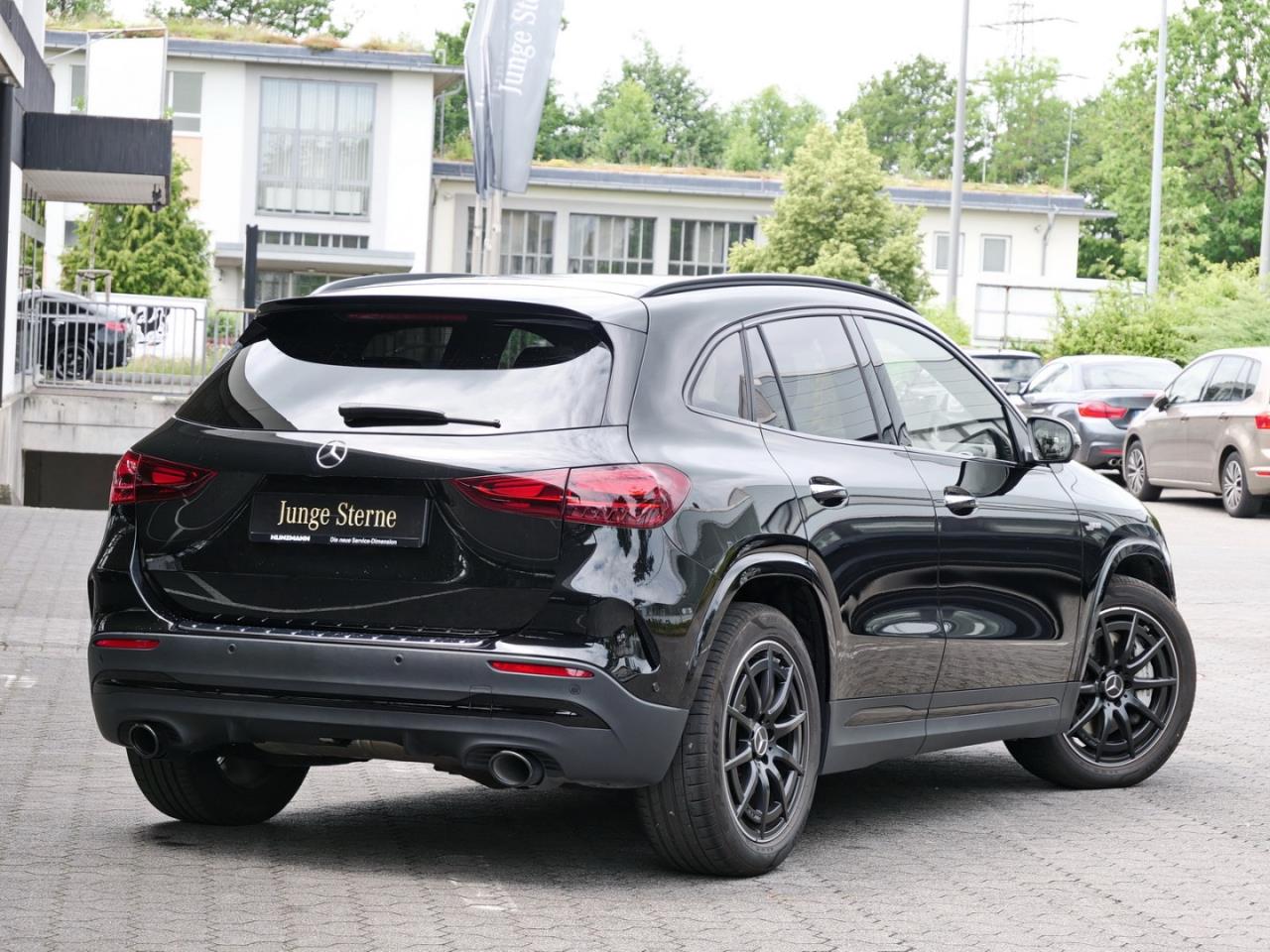 Mercedes-Benz GLA 35 AMG 4M AMG Night Standhzg ParkA 360° AHK