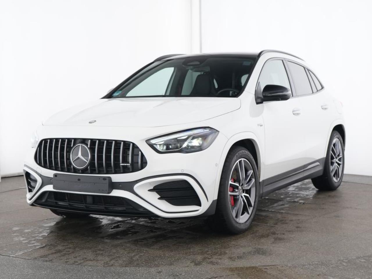 Mercedes-Benz GLA 35 AMG 4M Performance Night Panorama 360°