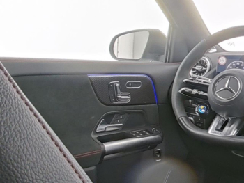 Mercedes-Benz GLA 35 AMG 4M Performance Night Panorama 360°