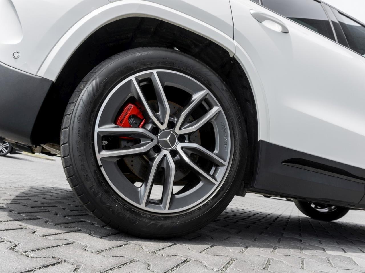 Mercedes-Benz GLA 35 AMG 4M Performance Panorama NP 78.623