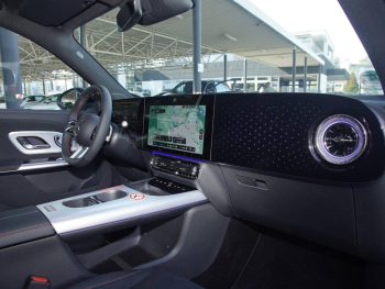 Mercedes-Benz GLB 250+ EQ  AMG Night Distronic Panorama Kamera