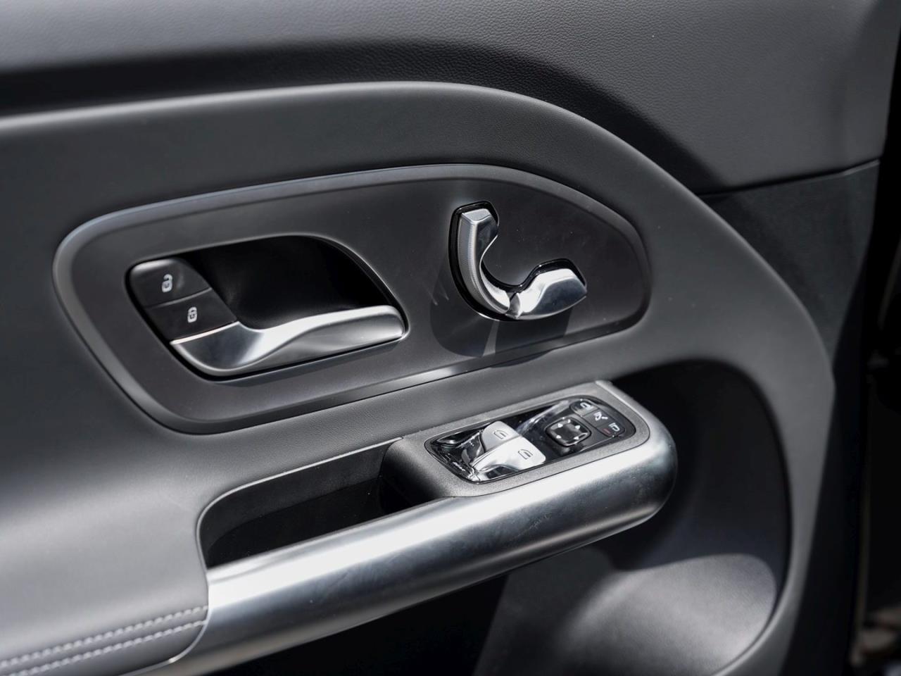 Mercedes-Benz GLB 250+ mit EQ Technologie Progressive Panorama