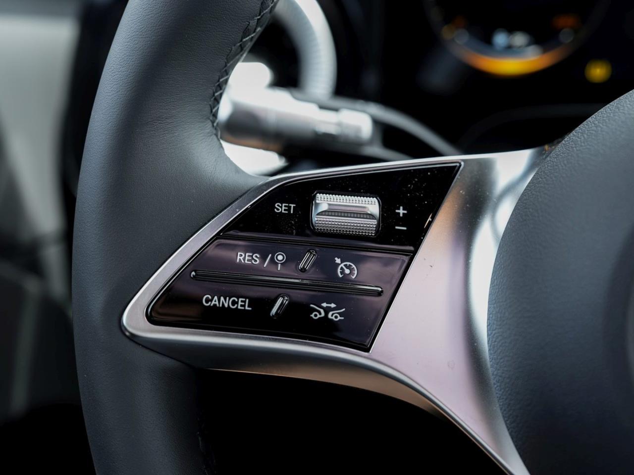 Mercedes-Benz GLB 250+ mit EQ Technologie Progressive Panorama