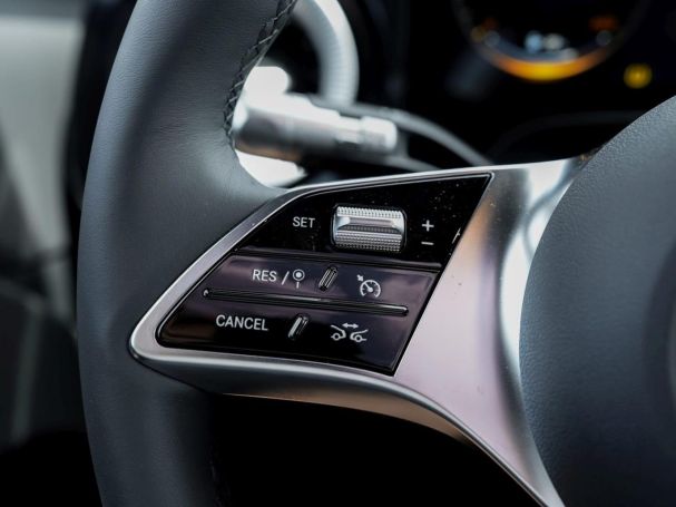 Mercedes-Benz GLB 250+ mit EQ Technologie Progressive Panorama
