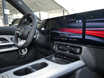 Mercedes-Benz GLB 250+ mit EQ Technologie AMG Night Panorama