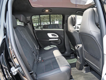 Mercedes-Benz GLB 250+ mit EQ Technologie AMG Night Panorama