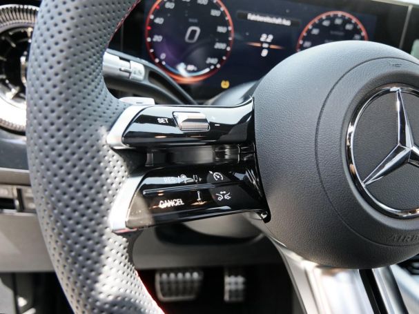 Mercedes-Benz GLB 250+ mit EQ Technologie AMG Night Panorama