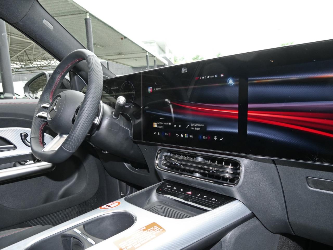 Mercedes-Benz GLB 350 4MATIC mit EQ Technologie Distronic