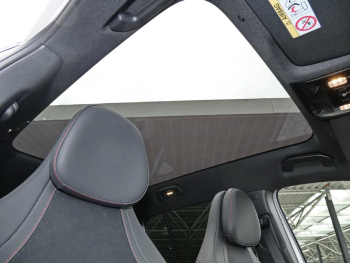 Mercedes-Benz GLB 350 4MATIC mit EQ Technologie Distronic