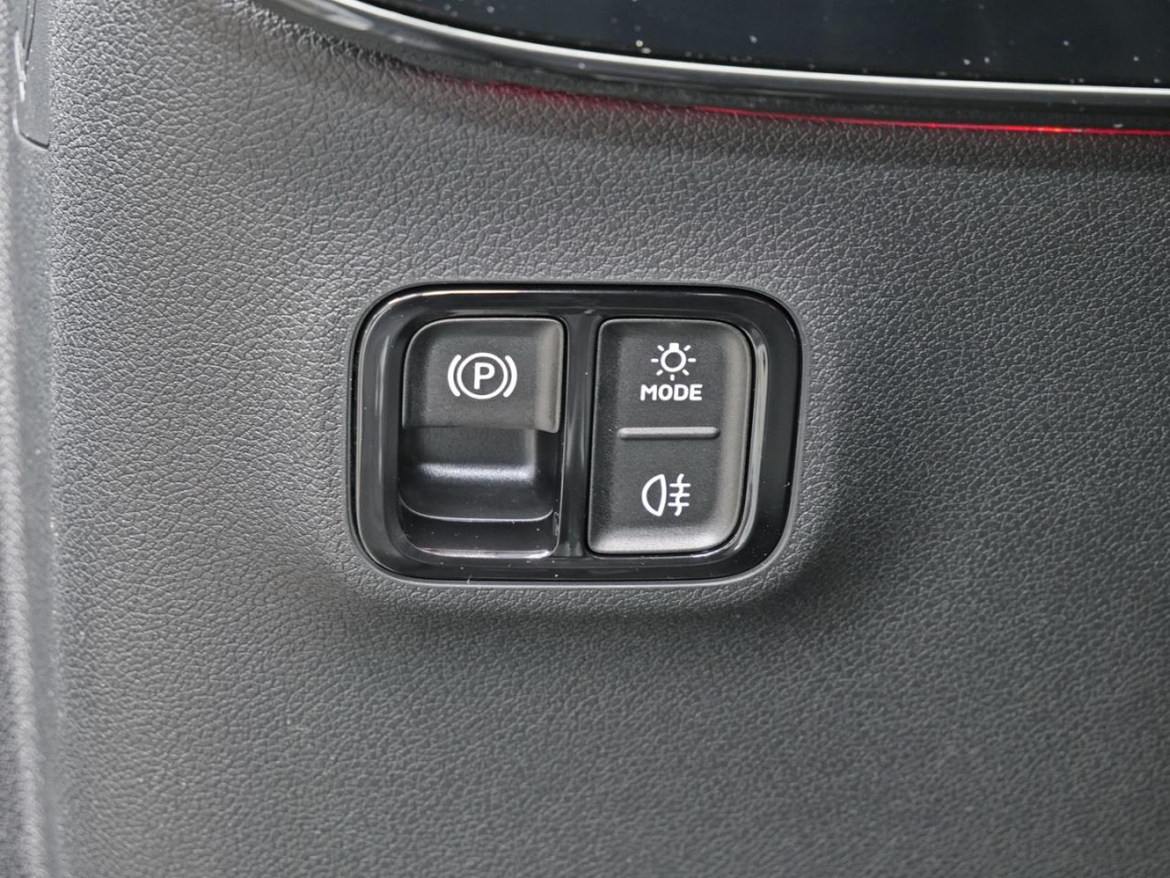 Mercedes-Benz GLB 350 4MATIC mit EQ Technologie Distronic